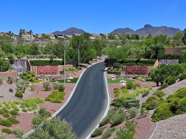 2582 Hayesville Avenue, Henderson, NV 89052