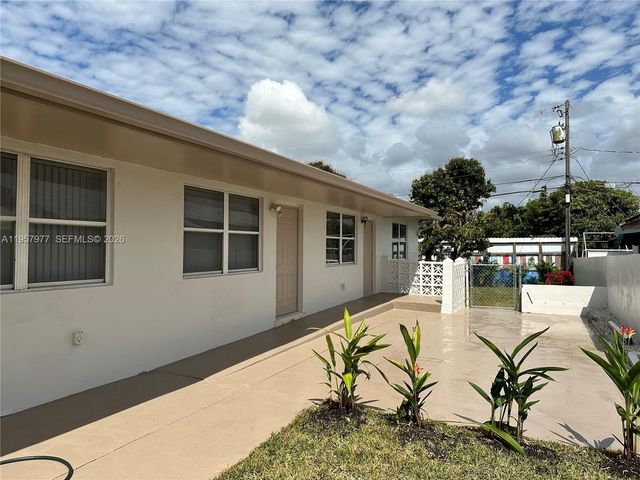 4727 NW 4th St 4727, Miami, FL 33126