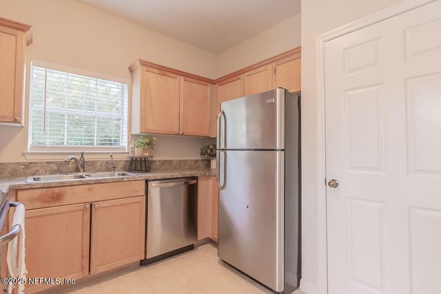 10961 BURNT MILL Road 1218, Jacksonville, FL 32256