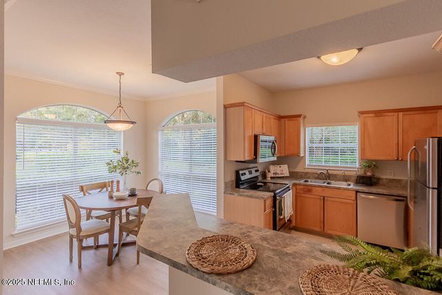 10961 BURNT MILL Road 1218, Jacksonville, FL 32256