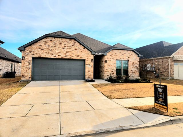 490 Oak Creek Drive, Lavon, TX 75166
