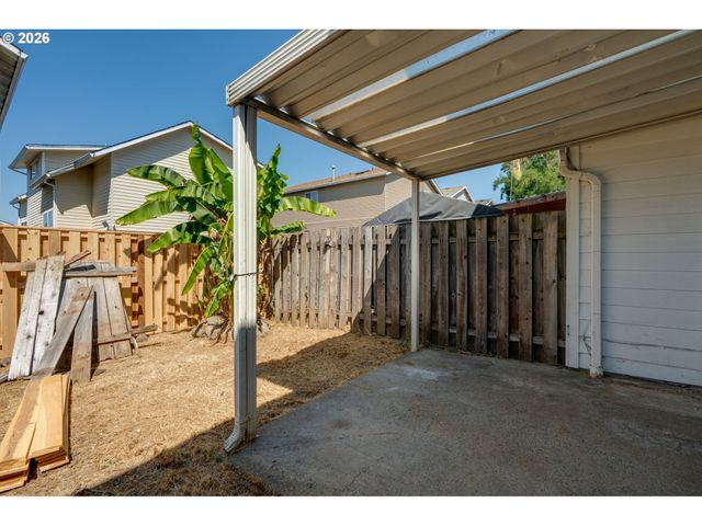11953 Se HOLGATE Blvd, Portland, OR 97266