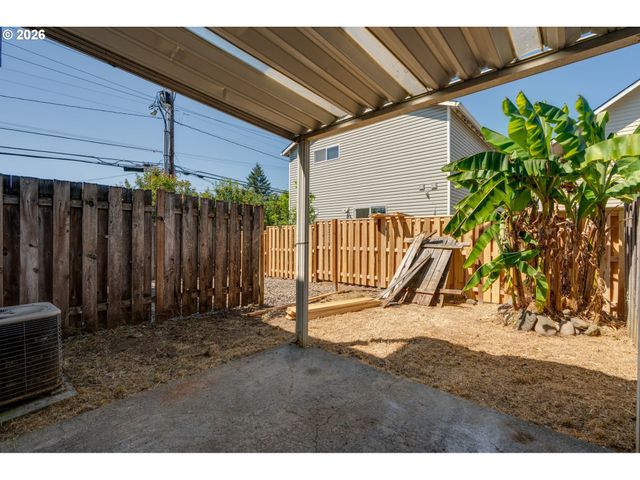 11953 Se HOLGATE Blvd, Portland, OR 97266