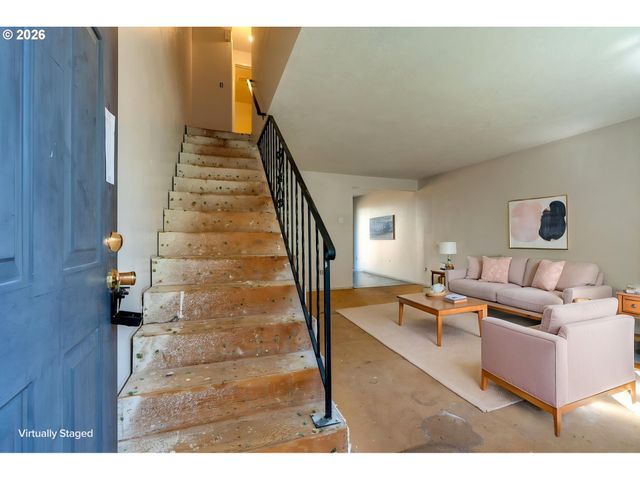 11953 Se HOLGATE Blvd, Portland, OR 97266