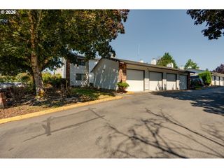 11953 Se HOLGATE Blvd, Portland, OR 97266