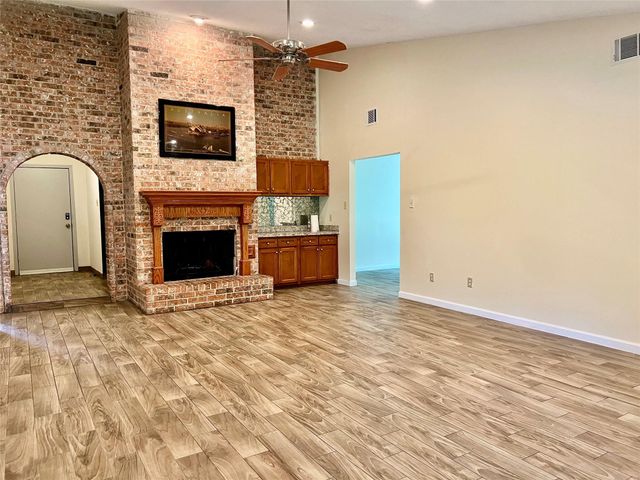 11703 Seawood Drive, Houston, TX 77089