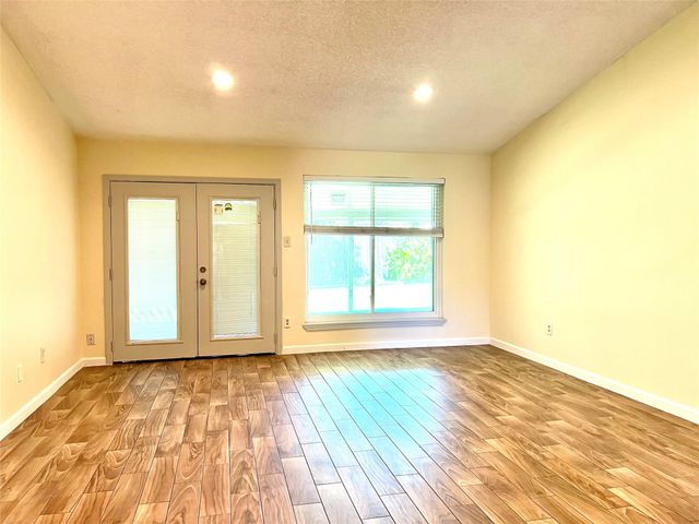 11703 Seawood Drive, Houston, TX 77089