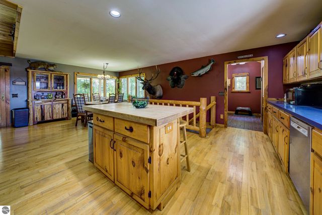 2625 Walton Road, Kingsley, MI 49649