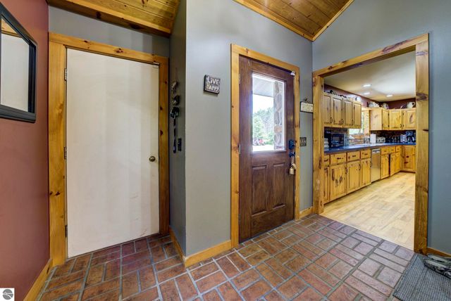 2625 Walton Road, Kingsley, MI 49649