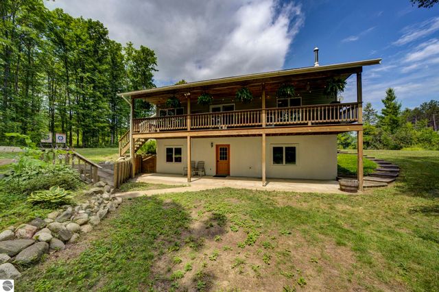 2625 Walton Road, Kingsley, MI 49649