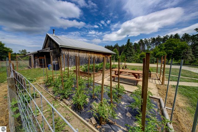 2625 Walton Road, Kingsley, MI 49649