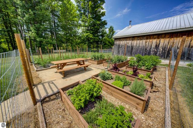 2625 Walton Road, Kingsley, MI 49649