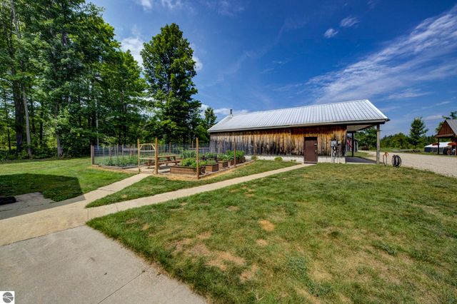 2625 Walton Road, Kingsley, MI 49649