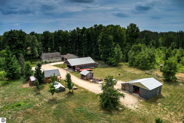 2625 Walton Road, Kingsley, MI 49649