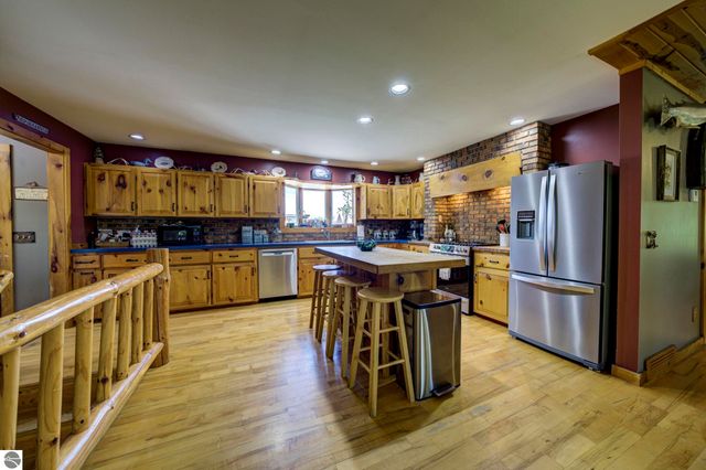 2625 Walton Road, Kingsley, MI 49649