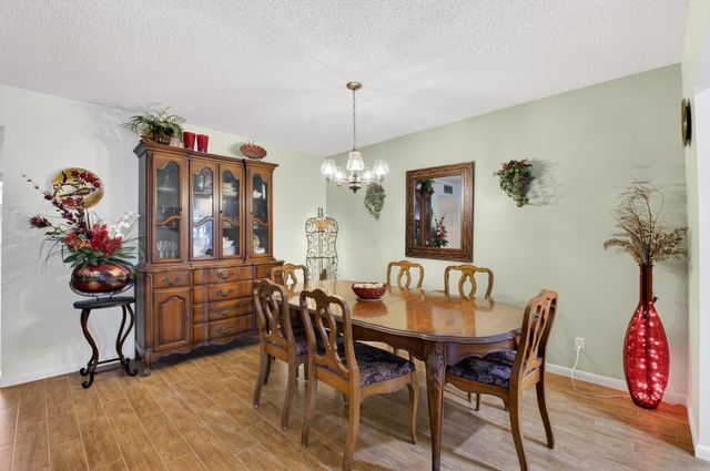 4550 NW 2nd Street B, Delray Beach, FL 33445