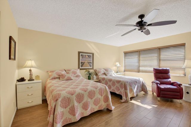 4550 NW 2nd Street B, Delray Beach, FL 33445