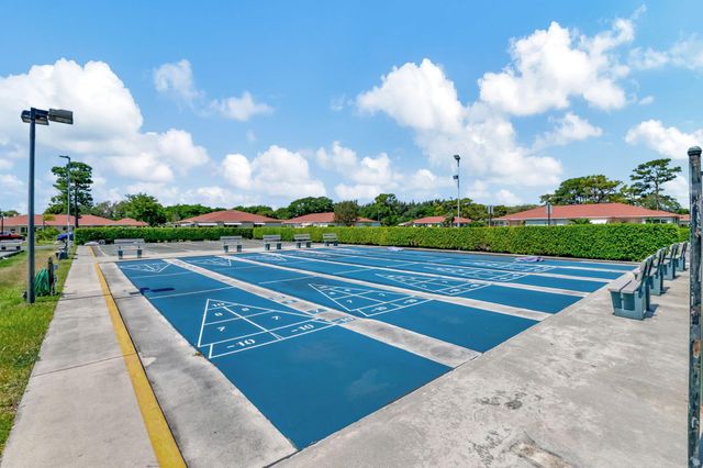 4550 NW 2nd Street B, Delray Beach, FL 33445