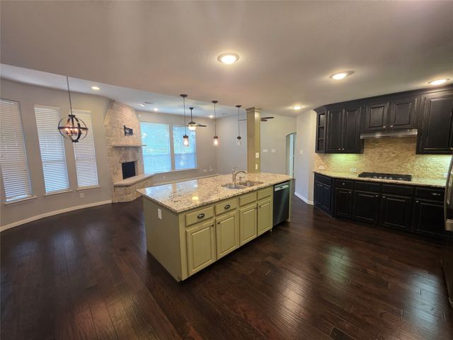 2717 Cliffwood Drive, Grapevine, TX 76051