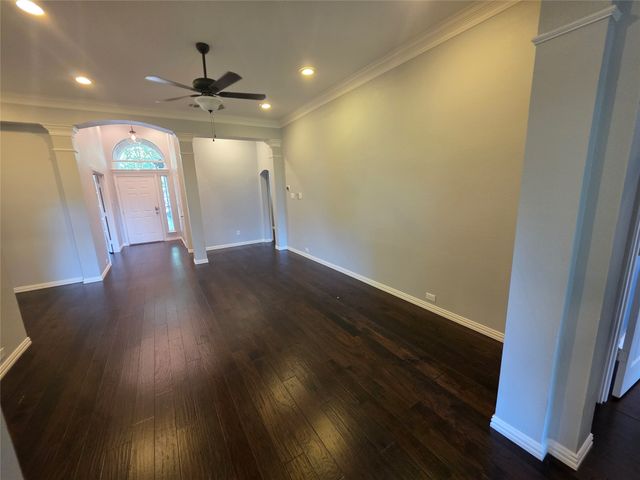 2717 Cliffwood Drive, Grapevine, TX 76051