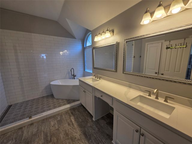 2717 Cliffwood Drive, Grapevine, TX 76051