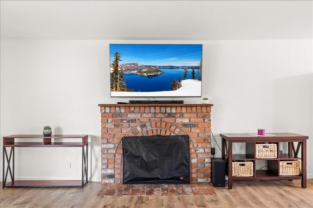 413 Emerald Circle, Medford, OR 97501