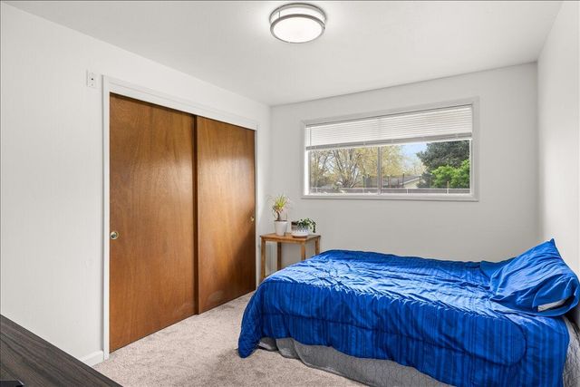 413 Emerald Circle, Medford, OR 97501