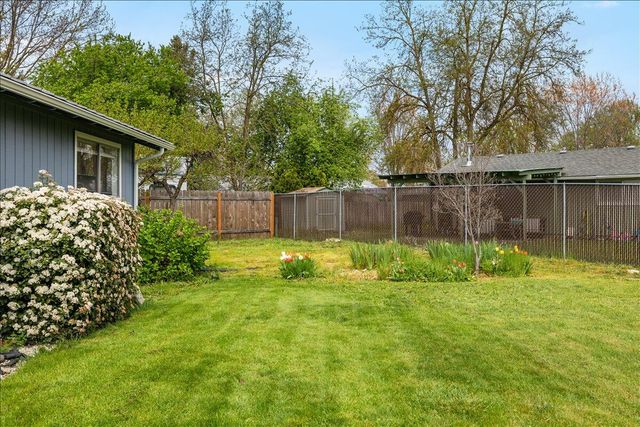 413 Emerald Circle, Medford, OR 97501