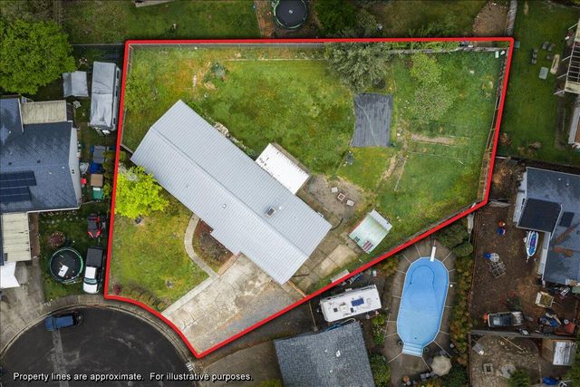 413 Emerald Circle, Medford, OR 97501