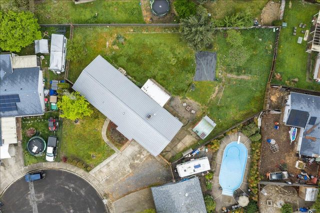 413 Emerald Circle, Medford, OR 97501