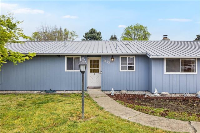 413 Emerald Circle, Medford, OR 97501