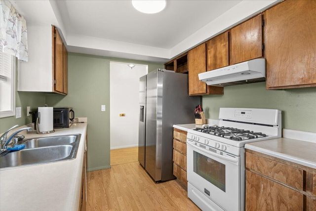 413 Emerald Circle, Medford, OR 97501