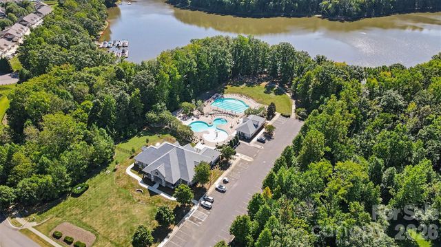 6411 Barcelona Way, Charlotte, NC 28214