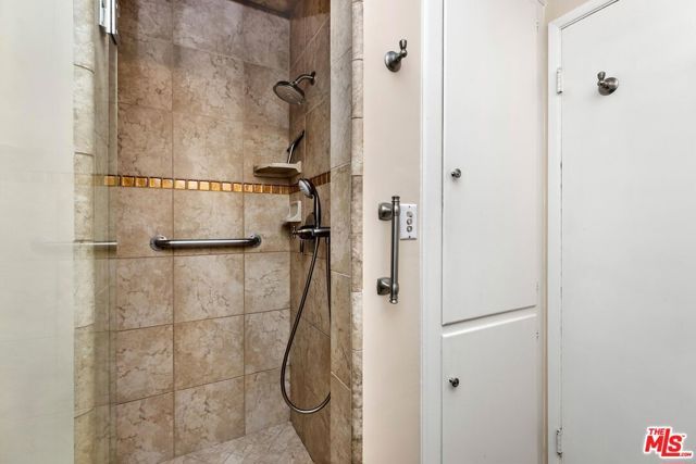 4829 Dempsey Avenue, Encino (los Angeles), CA 91436