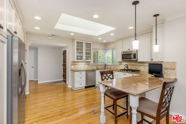 4829 Dempsey Avenue, Encino (los Angeles), CA 91436