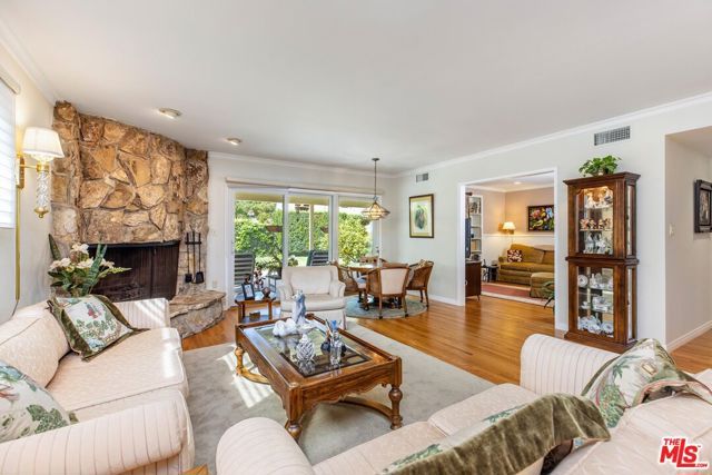 4829 Dempsey Avenue, Encino (los Angeles), CA 91436