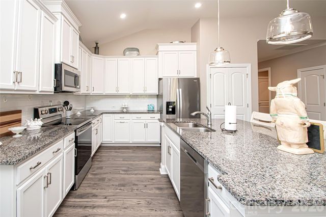 2224 Manor Stone Way, Indian Trail, NC 28079