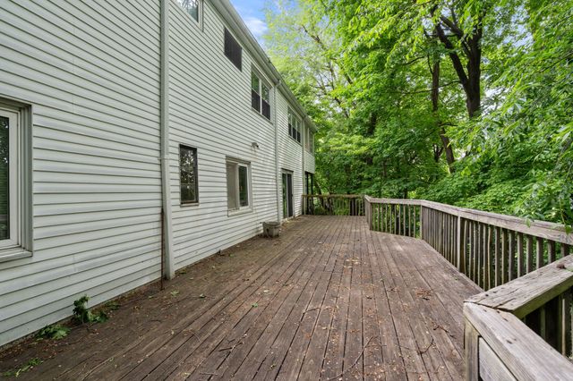 104 Oldham Rd, Newton, MA 02465
