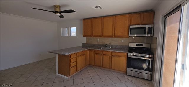 7006 Pacific Coast Street, Las Vegas, NV 89148