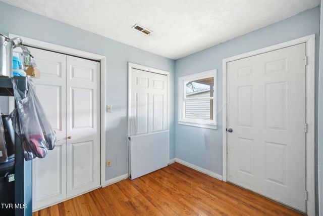 1413 Pineola Avenue, Kingsport, TN 37664