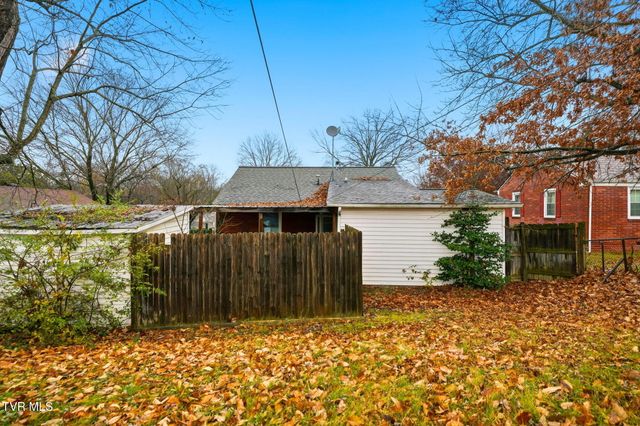 1413 Pineola Avenue, Kingsport, TN 37664