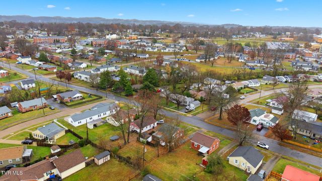 1413 Pineola Avenue, Kingsport, TN 37664