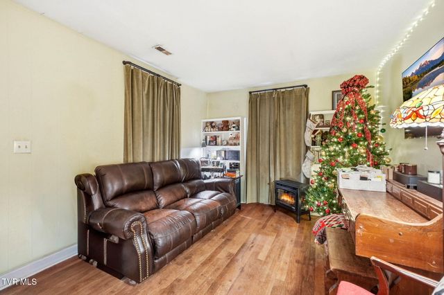 1413 Pineola Avenue, Kingsport, TN 37664