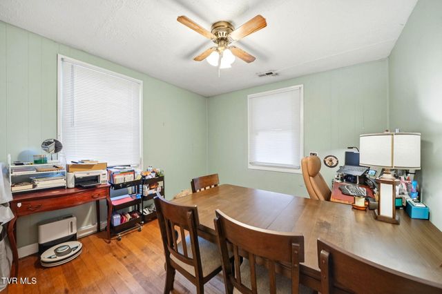 1413 Pineola Avenue, Kingsport, TN 37664