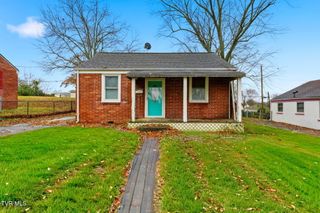 1413 Pineola Avenue, Kingsport, TN 37664