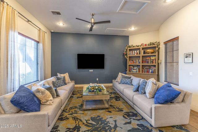 2989 N 44TH Street 1003, Phoenix, AZ 85018