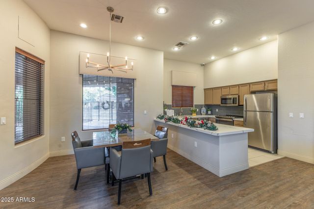 2989 N 44TH Street 1003, Phoenix, AZ 85018