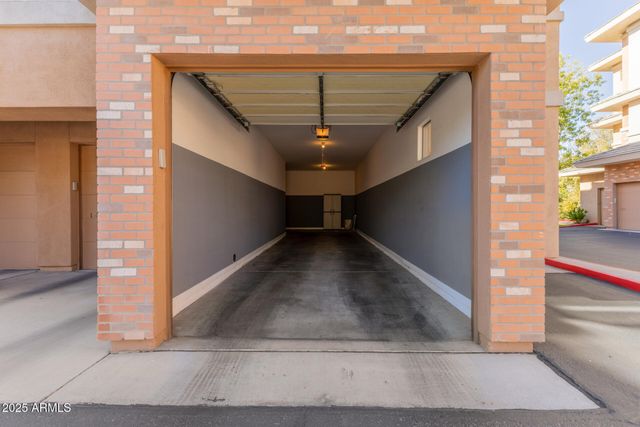 2989 N 44TH Street 1003, Phoenix, AZ 85018