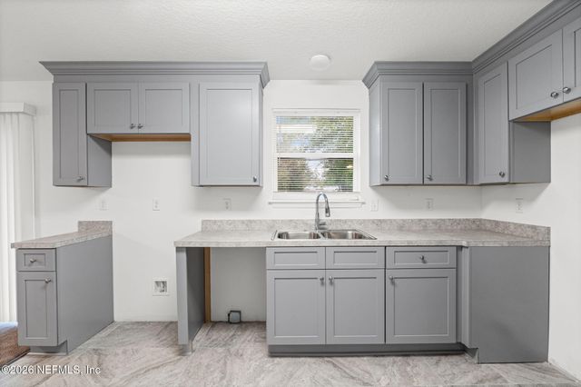 4906 CHIVALRY Drive, Jacksonville, FL 32208