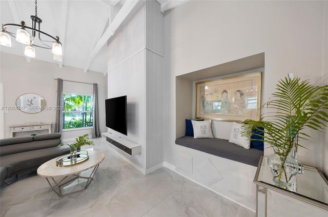 1050 Harrison St 0, Hollywood, FL 33019